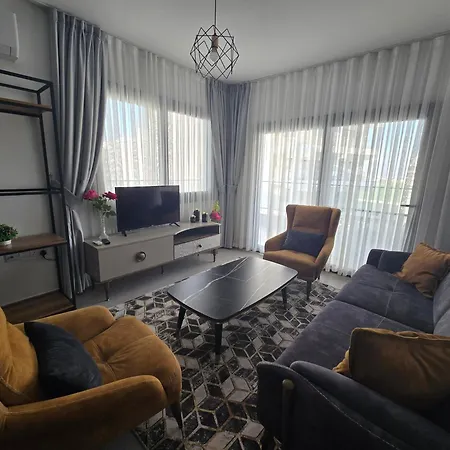 1-bedroom Pool View Amelius In Caesar Apartment Dherinia